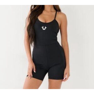 TRUE RELIGION ATHLETIC ROMPER SHORT 6” POCKETS BLACK COLOR SIZE XS/SMALL